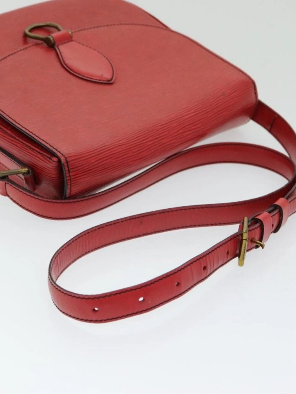 LOUIS VUITTON Epi Saint Cloud GM Shoulder Bag Red - Picture 8 of 16